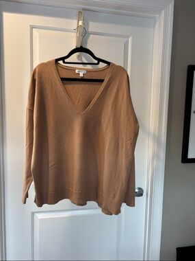 Prologue Tan V-Neck Lightweight Knit Sweater
